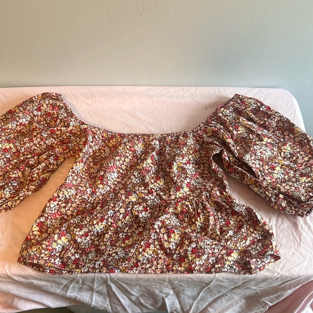 Floral crop top